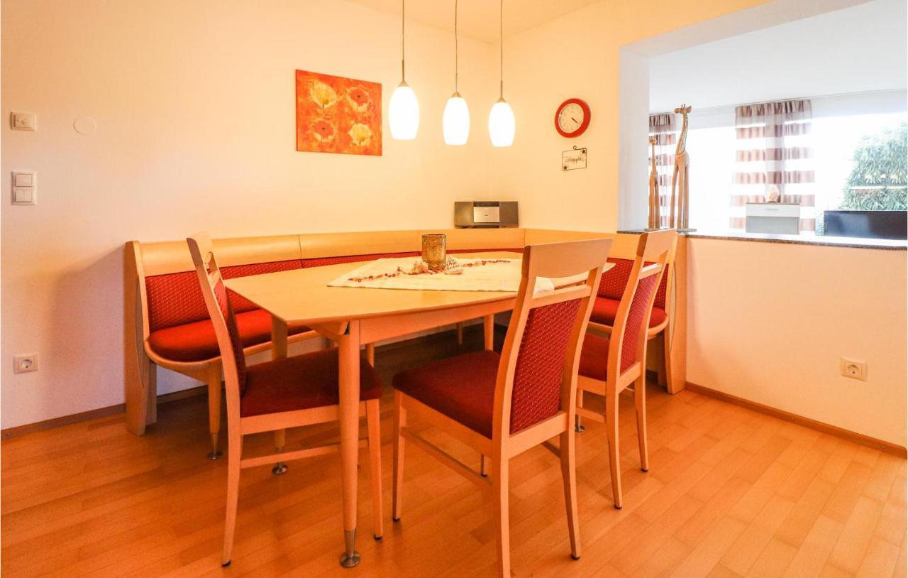 Ferienwohnung Mit Gartenzaun เฟลด์เคียร์ช ภายนอก รูปภาพ